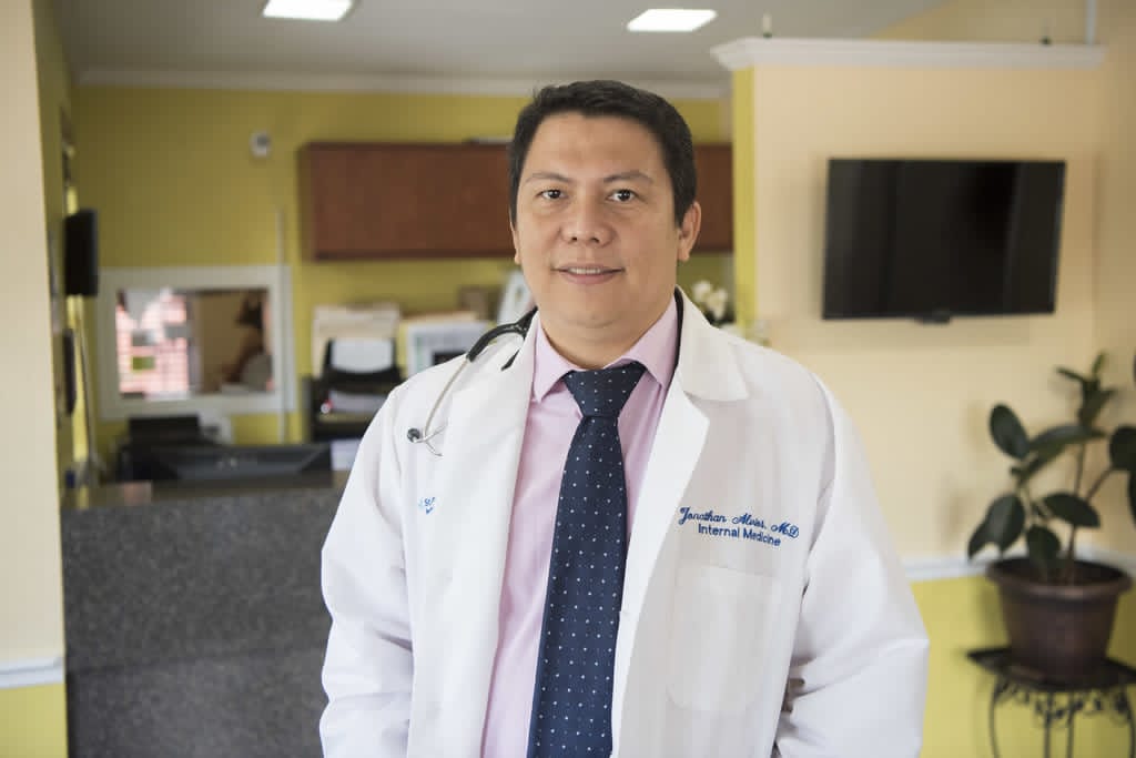 Dr. Jonathan Alvior